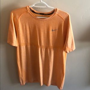 Nike drifit Knit men’s large running/workout shirt